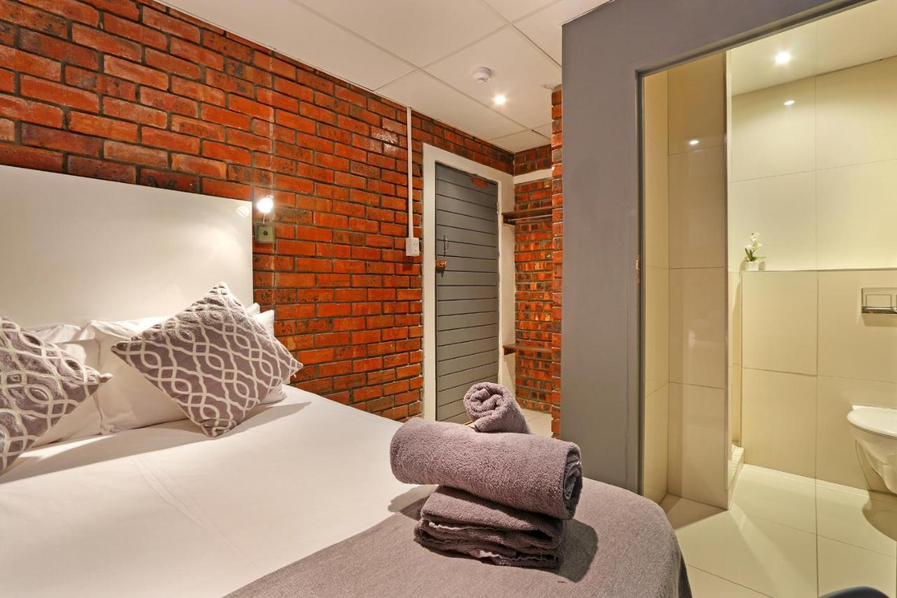 The Rhino Hotel & Apartments เคปทาวน์ ภายนอก รูปภาพ