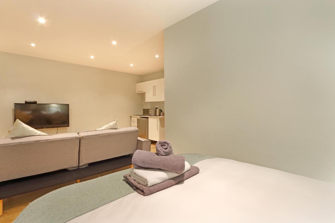 The Rhino Hotel & Apartments เคปทาวน์ ภายนอก รูปภาพ