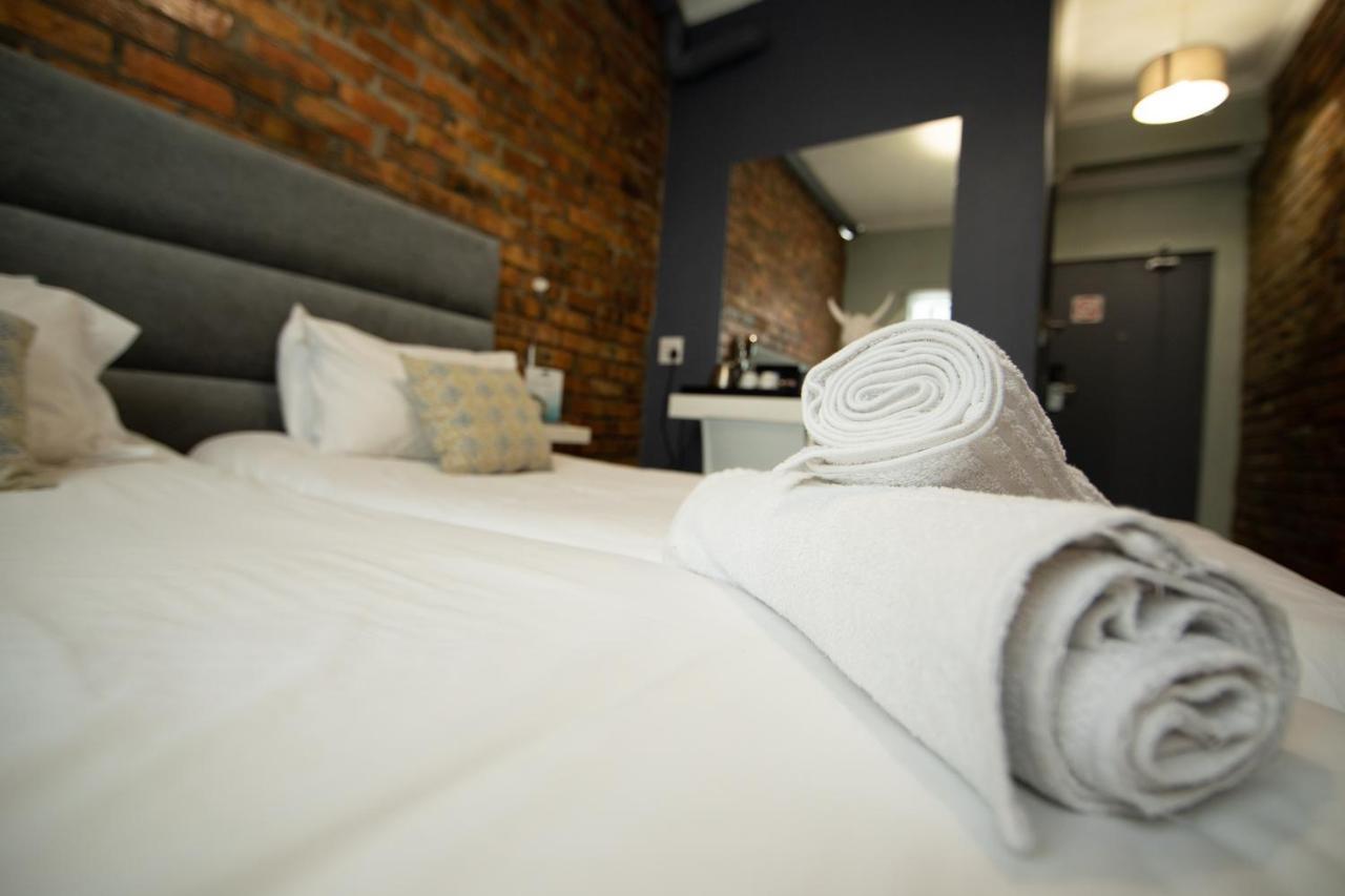 The Rhino Hotel & Apartments เคปทาวน์ ภายนอก รูปภาพ