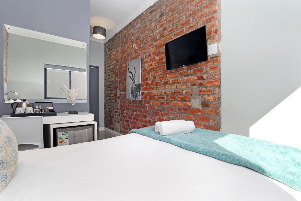 The Rhino Hotel & Apartments เคปทาวน์ ภายนอก รูปภาพ
