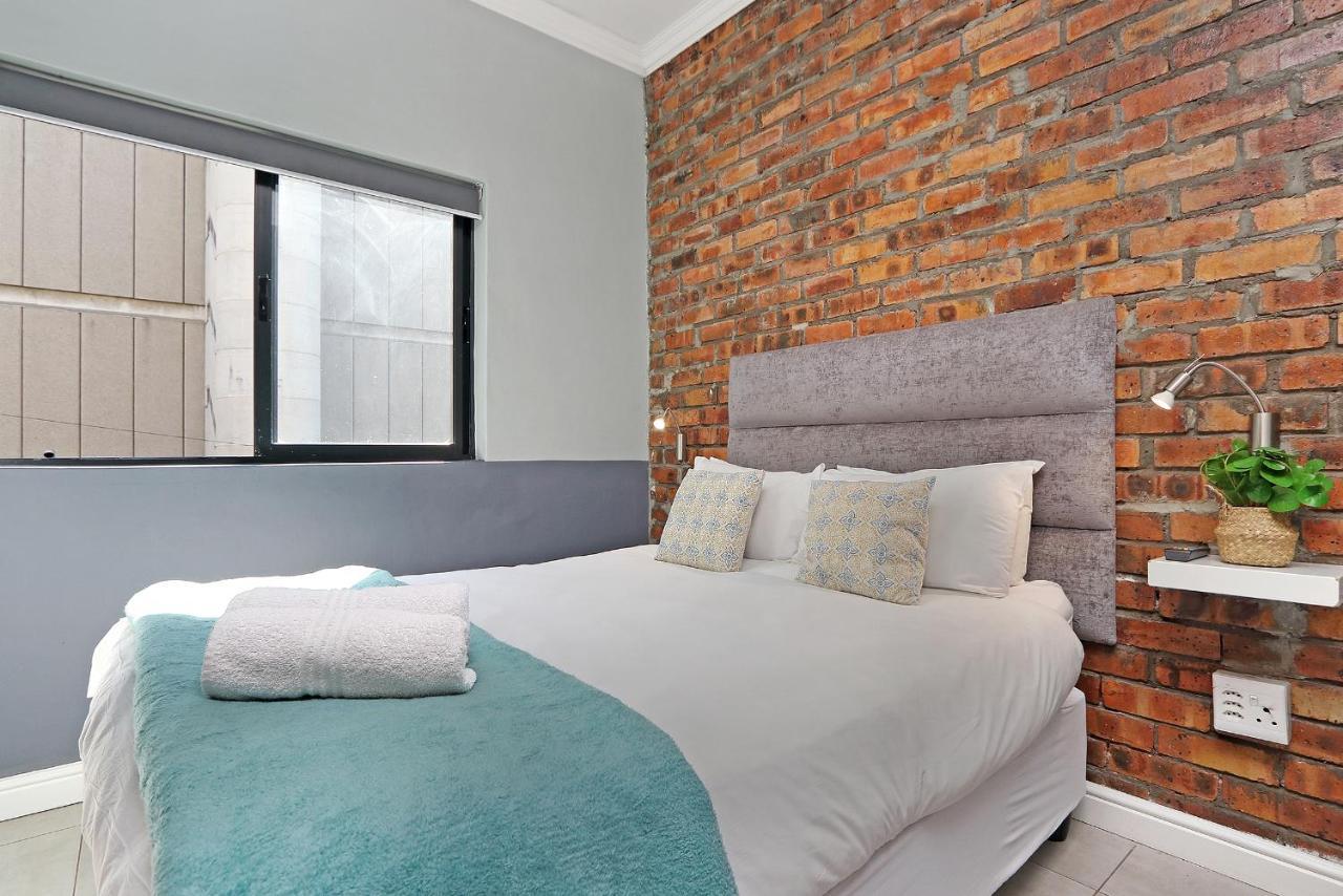 The Rhino Hotel & Apartments เคปทาวน์ ภายนอก รูปภาพ