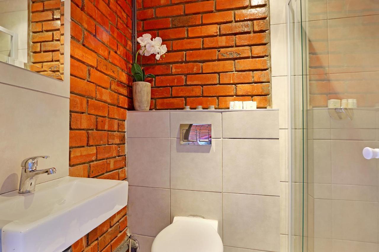 The Rhino Hotel & Apartments เคปทาวน์ ภายนอก รูปภาพ