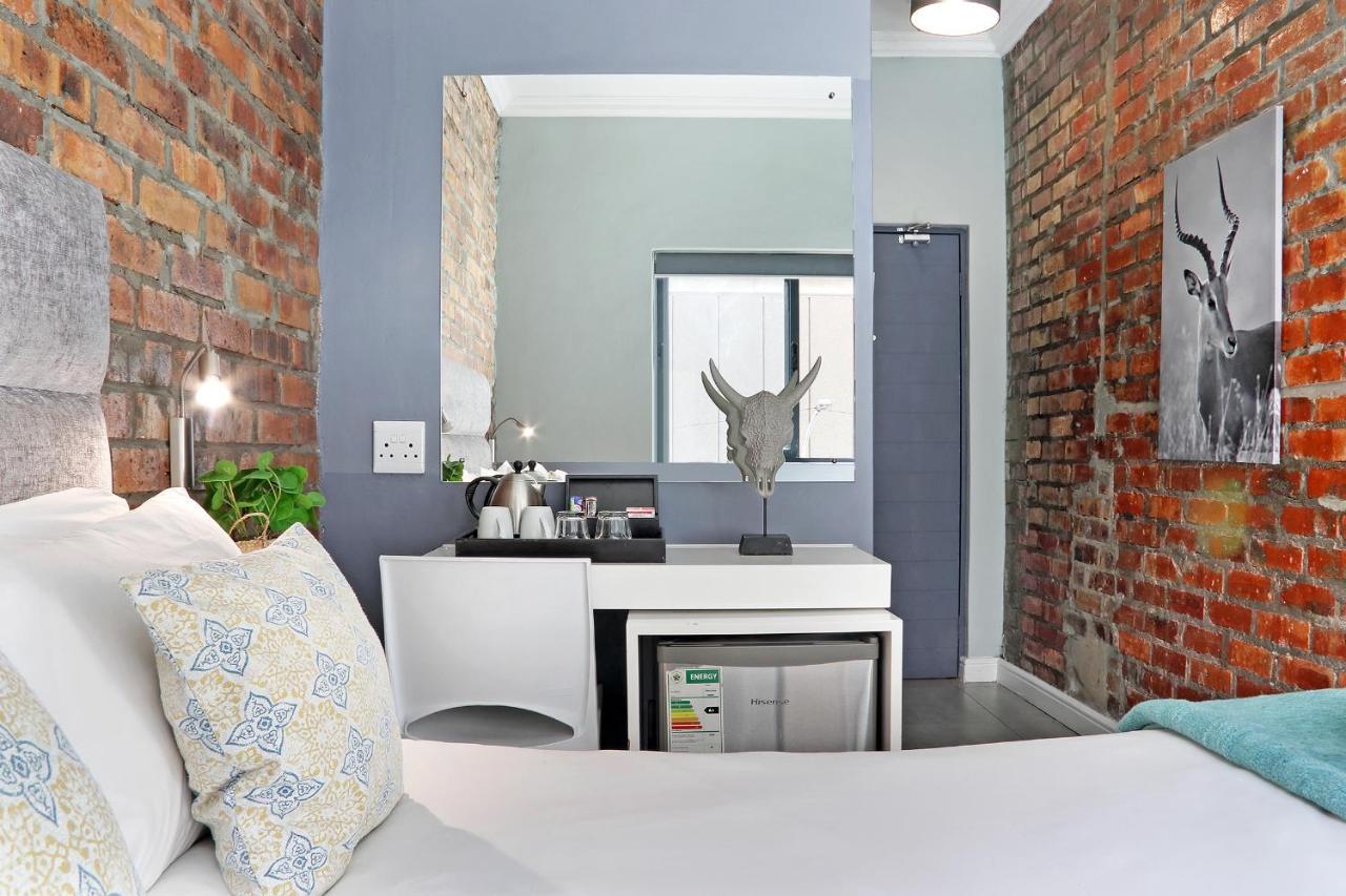 The Rhino Hotel & Apartments เคปทาวน์ ภายนอก รูปภาพ