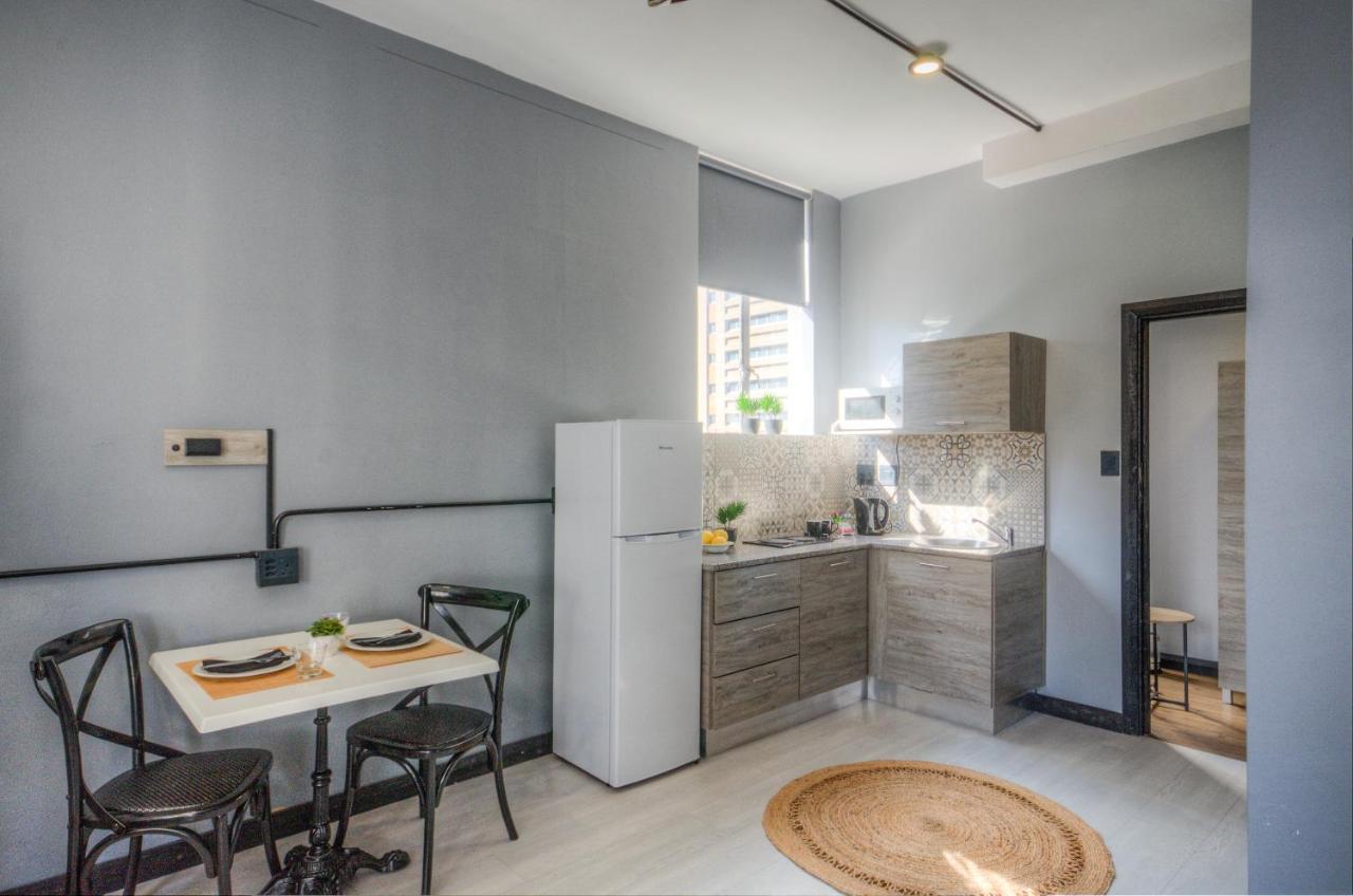 The Rhino Hotel & Apartments เคปทาวน์ ภายนอก รูปภาพ