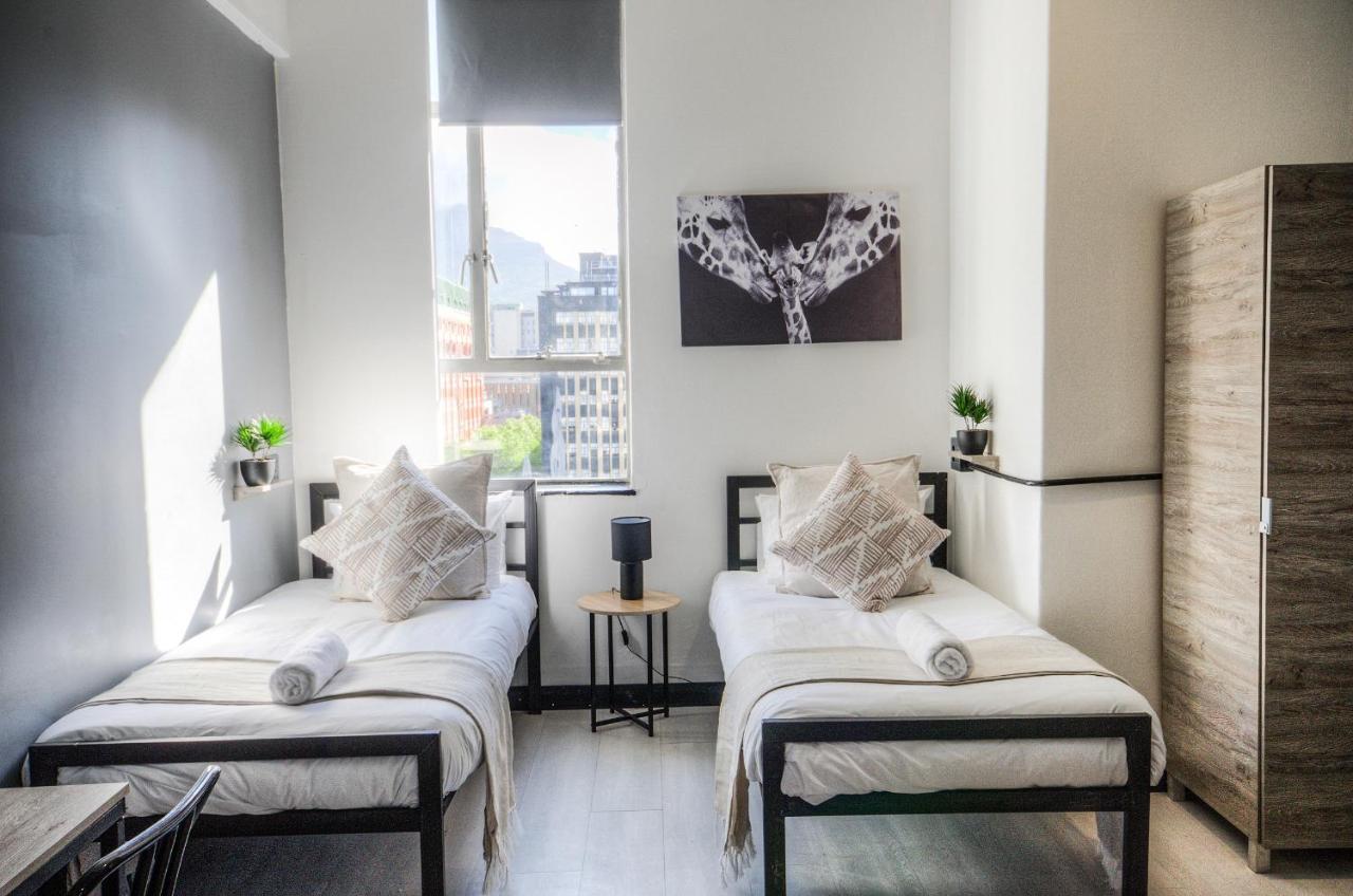 The Rhino Hotel & Apartments เคปทาวน์ ภายนอก รูปภาพ
