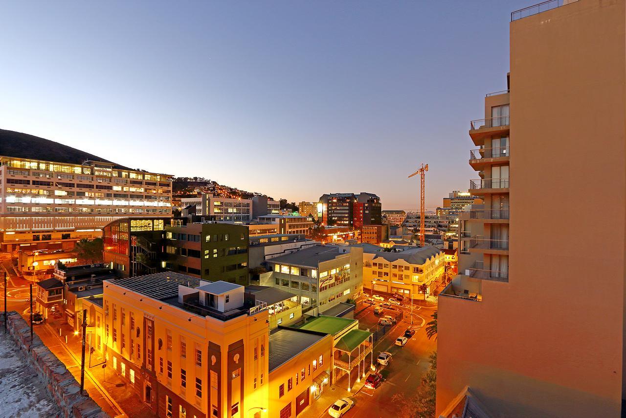 The Rhino Hotel & Apartments เคปทาวน์ ภายนอก รูปภาพ